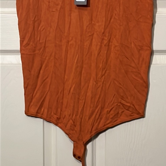NY&C SleevelessTurtleneck Bodysuit. Size-S. NWT. - Picture 3 of 5